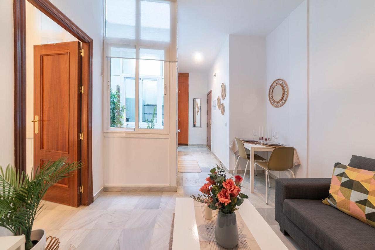 Alohamundi Torres Apartment เซบีญา ภายนอก รูปภาพ