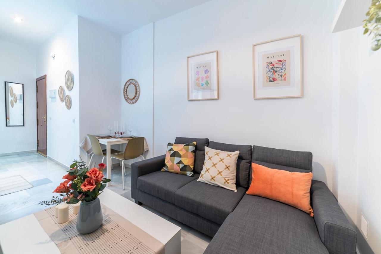 Alohamundi Torres Apartment เซบีญา ภายนอก รูปภาพ